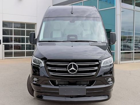 Used 2026 Mercedes-Benz Sprinter 3500 image 9