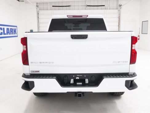 Used 2022 Chevrolet Silverado 1500 Custom RWD image 25