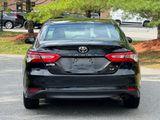 Used 2018 Toyota Camry LE image 5