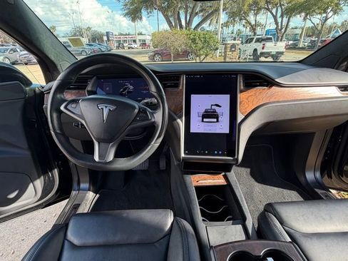 Used 2020 Tesla Model X Long Range image 98