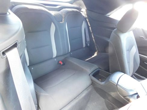 Used 2022 Chevrolet Camaro LT RWD image 5