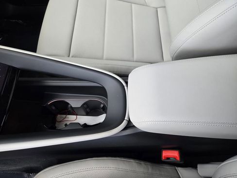 New 2026 Porsche Macan 4 Electric image 23