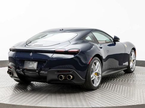 Used 2021 Ferrari Roma image 24