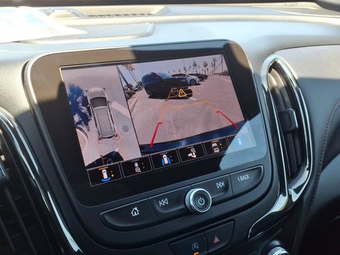 Used 2022 Chevrolet Equinox RS w/ RS Leather Package FWD image 17