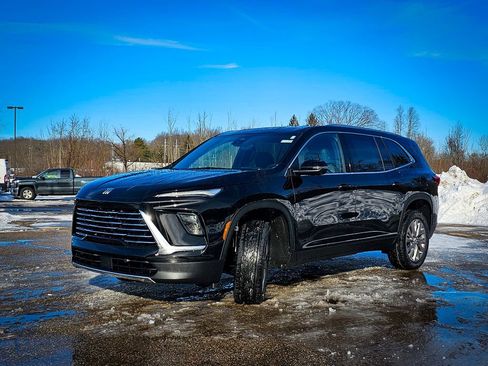 New 2026 Buick Enclave Preferred w/ Power Package image 7