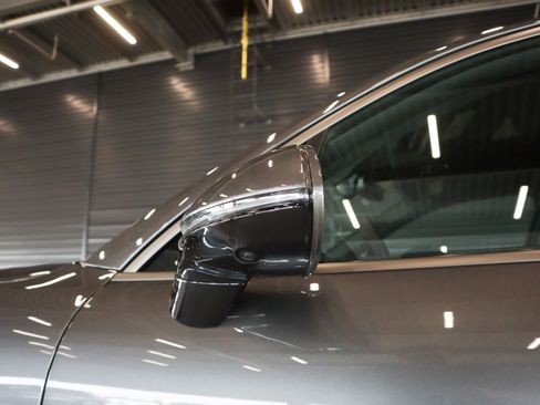 New 2025 Porsche Cayenne Turbo image 29