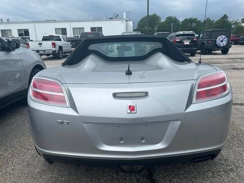 Used 2009 Saturn Sky w/ Premium Trim Package RWD image 5
