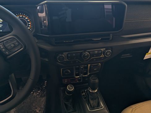 New 2026 Jeep Gladiator Sport image 11