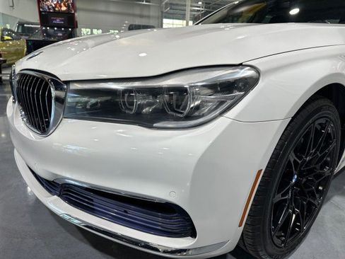 Used 2017 BMW 740i xDrive AWD/4WD image 18