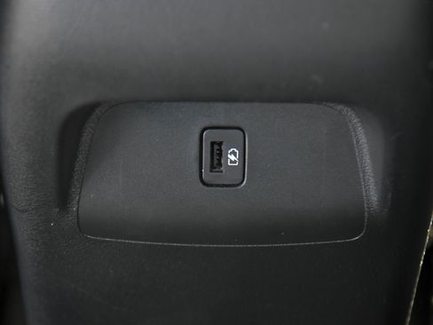 Used 2024 Nissan Sentra SV FWD image 32