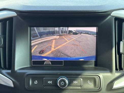 Used 2024 GMC Terrain SLE w/ Driver Convenience Package FWD image 27