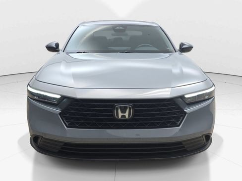 Used 2024 Honda Accord Sport image 9