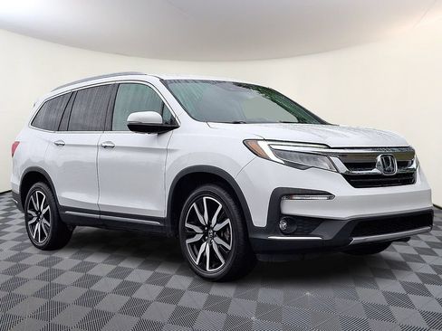Used 2021 Honda Pilot Touring image 1
