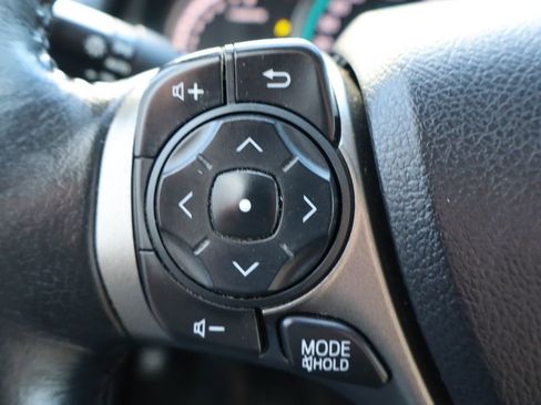 Used 2014 Toyota Venza XLE image 30