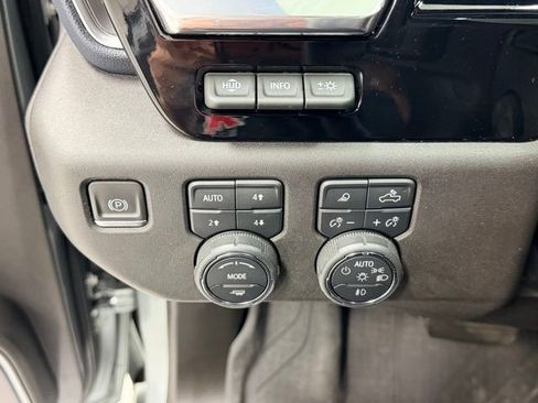 Used 2024 Chevrolet Silverado 1500 High Country w/ High Country Premium Package image 20