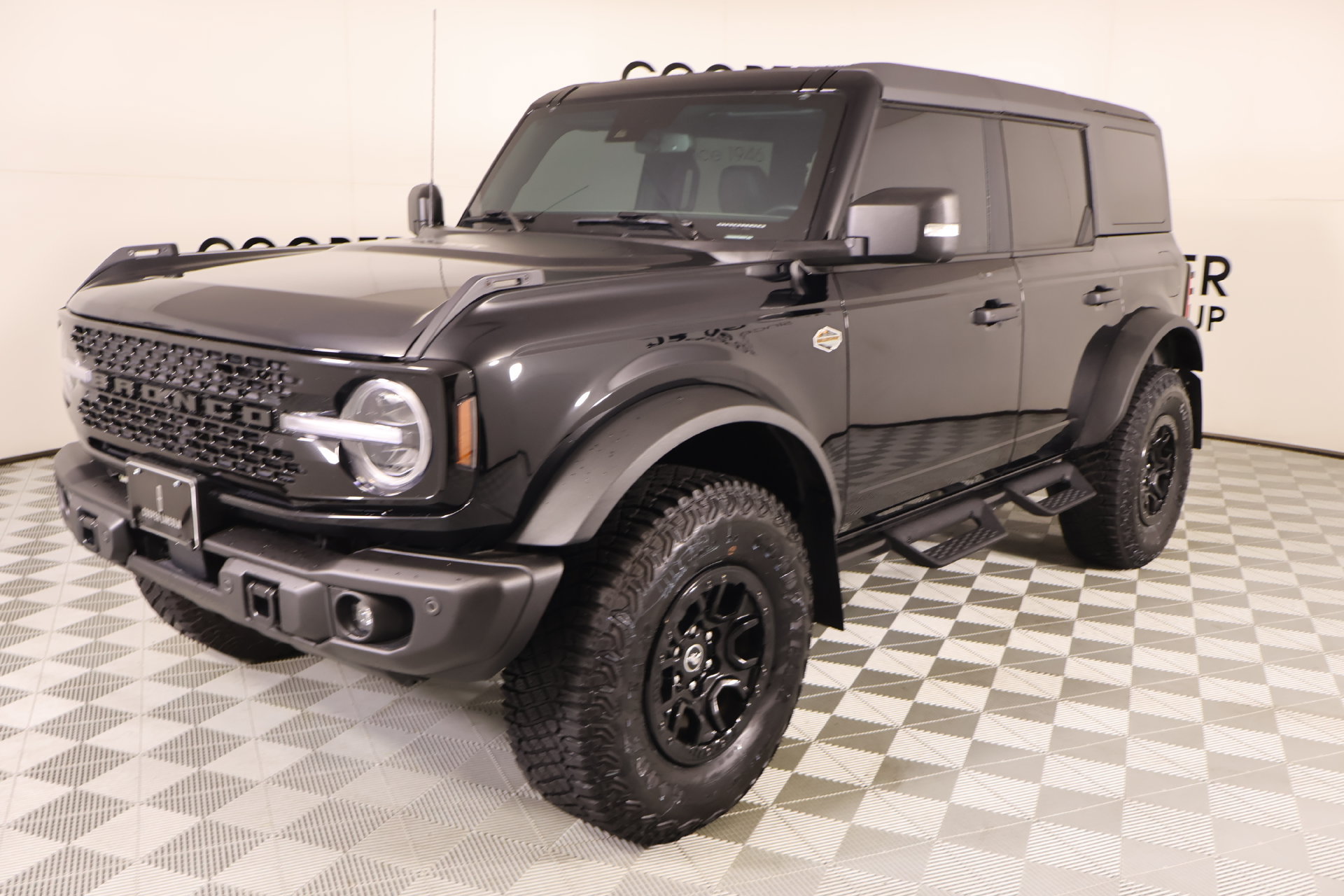 Used 2023 Ford Bronco Wildtrak AWD/4WD image 12