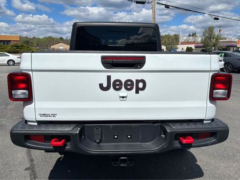 Used 2022 Jeep Gladiator Rubicon w/ Cold Weather Group AWD/4WD image 7