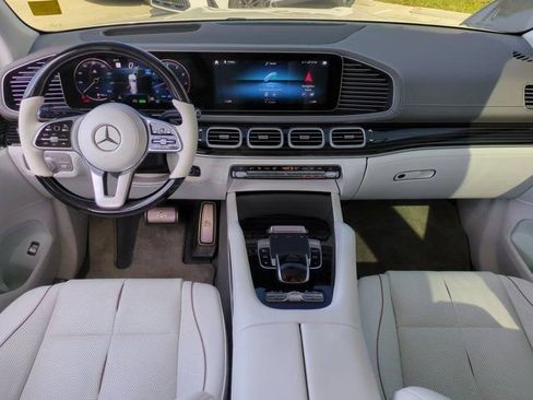 Used 2022 Mercedes-Benz Maybach GLS 600 Maybach GLS 600 image 14