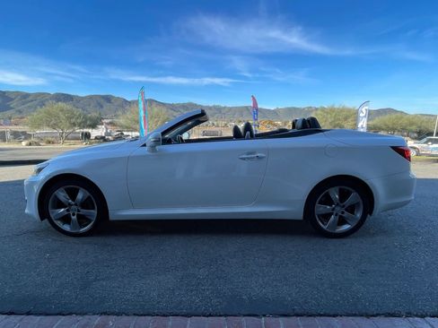 Used 2011 Lexus IS 250C image 8