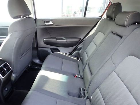 Used 2019 Kia Sportage LX image 17