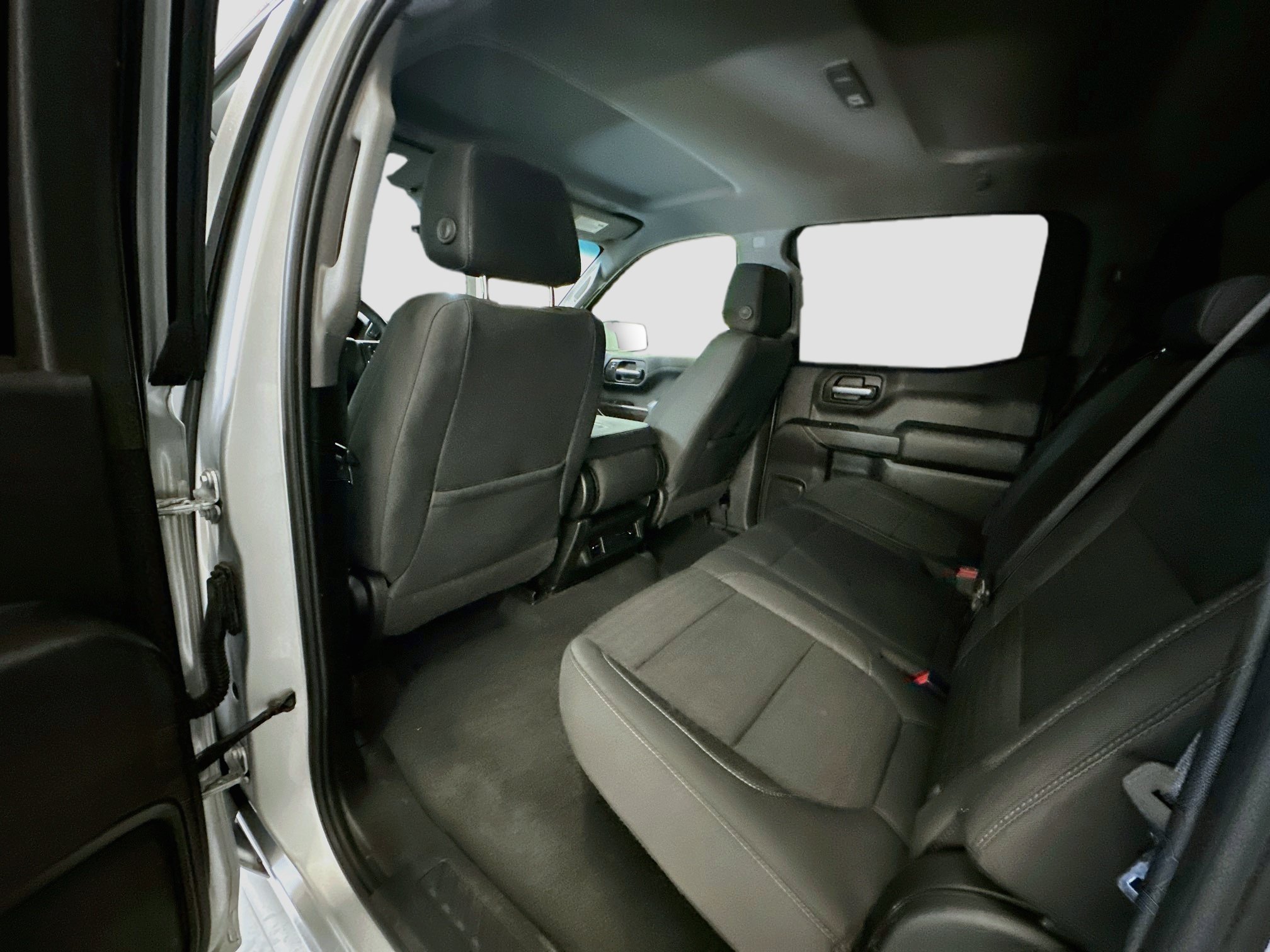 Used 2020 Chevrolet Silverado 1500 LT AWD/4WD image 28