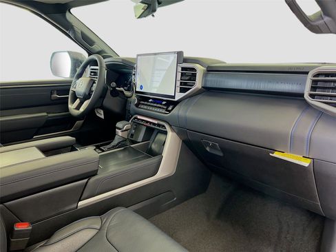 New 2026 Toyota Tundra Platinum image 32