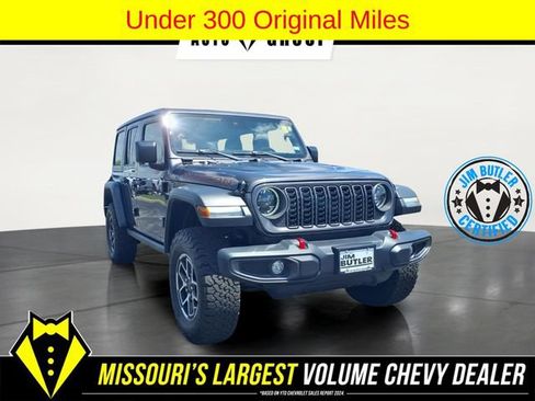Used 2024 Jeep Wrangler Unlimited Rubicon w/ Convenience Group AWD/4WD image 23