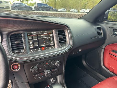 Used 2022 Dodge Charger SRT Hellcat w/ Harman/Kardon Audio Group image 36