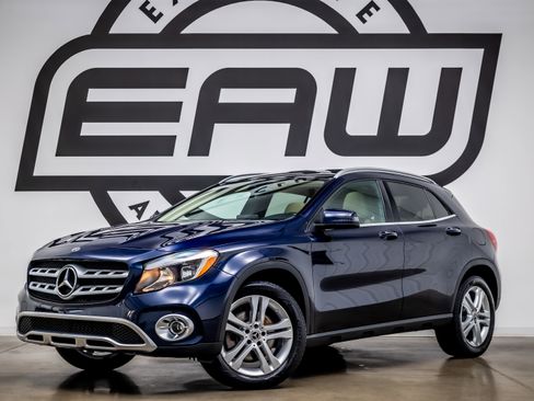 Used 2018 Mercedes-Benz GLA 250 4MATIC image 1