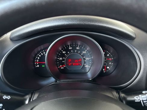 Used 2017 Kia Soul + FWD image 10