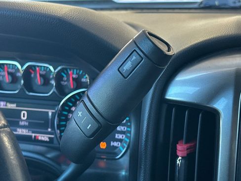 Used 2018 Chevrolet Silverado 1500 LT w/ All Star Edition AWD/4WD image 19