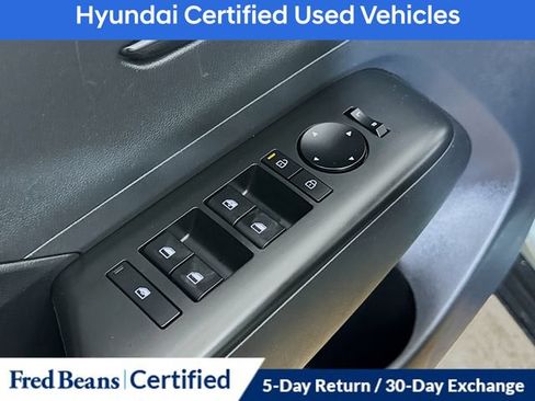 Certified 2024 Hyundai Kona SEL AWD/4WD image 11