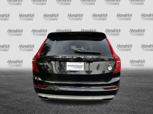 Used 2021 Volvo XC90 T6 Momentum image 8