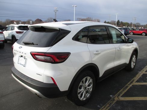 Used 2025 Ford Escape Active image 5