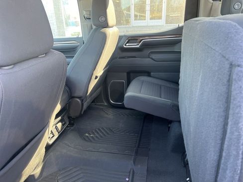 Used 2022 Chevrolet Silverado 1500 RST image 10