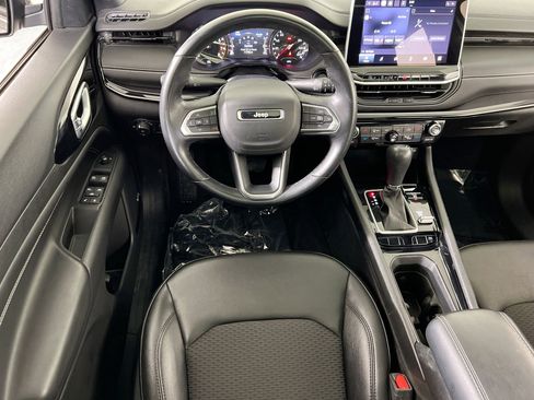 Used 2022 Jeep Compass Altitude w/ Sun and Sound Group AWD/4WD image 21