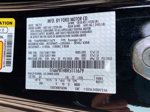 Used 2024 Ford Mustang Coupe RWD image 30