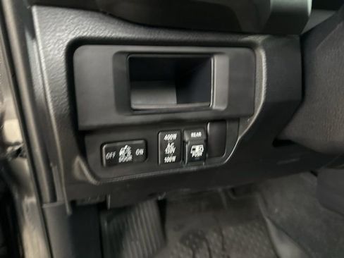 Used 2017 Toyota Tacoma TRD Sport w/ Tow Package (A/T) AWD/4WD image 15