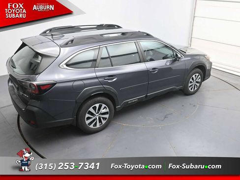 Used 2024 Subaru Outback AWD/4WD image 29