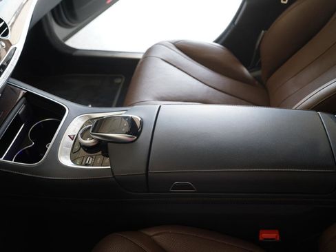 Used 2020 Mercedes-Benz S 450 Sedan image 22