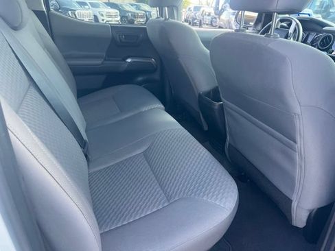 Used 2021 Toyota Tacoma SR5 RWD image 8
