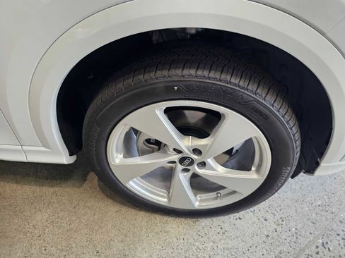 New 2025 Audi Q5 Premium Plus image 11