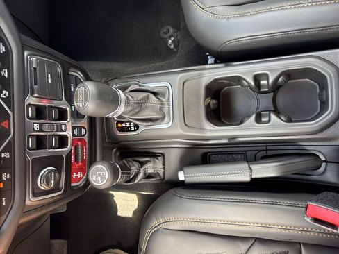 New 2025 Jeep Wrangler Unlimited Rubicon 392 image 11