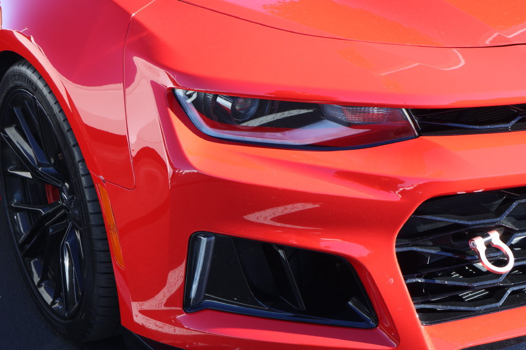 Used 2020 Chevrolet Camaro ZL1 RWD image 4