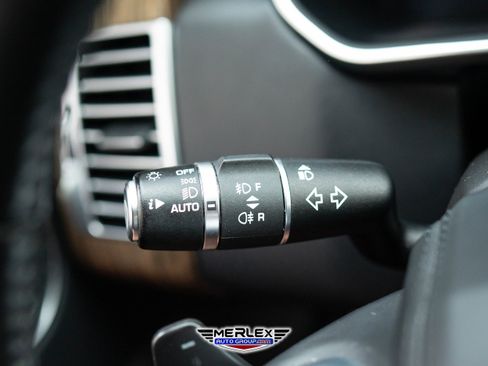 Used 2018 Land Rover Range Rover Long Wheelbase Supercharged image 29