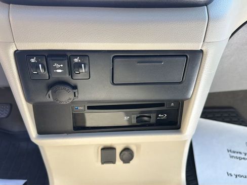 Used 2020 Toyota Sienna XLE Premium AWD/4WD image 31