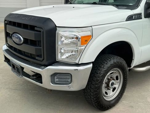 Used 2016 Ford F250 XL w/ Power Equipment Group AWD/4WD image 2