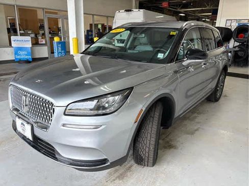 Used 2022 Lincoln Corsair AWD w/ Equipment Group 101A image 4