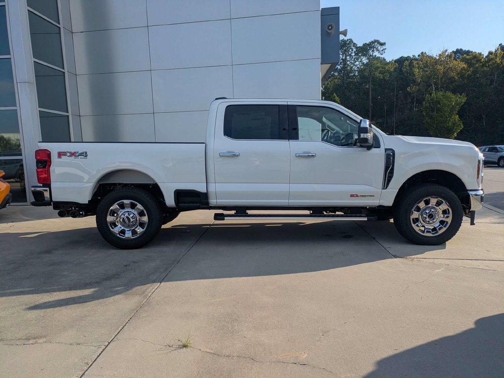 New 2026 Ford F350 Lariat w/ Lariat Premium Package AWD/4WD image 3