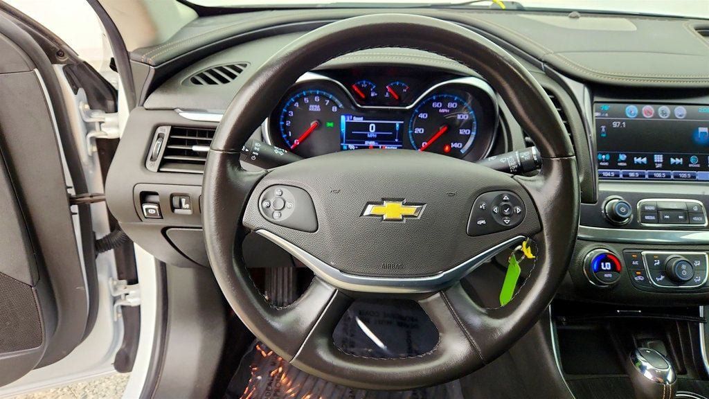 Used 2017 Chevrolet Impala LT w/ Convenience Package FWD image 12